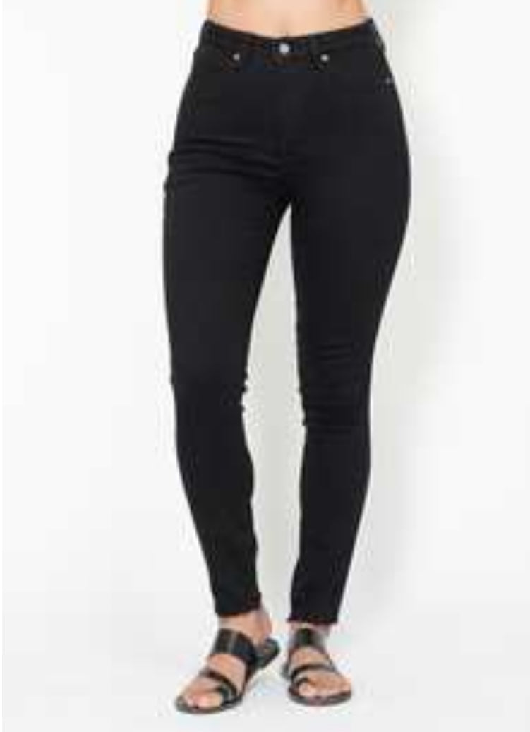 Analia Judy Blue Jeans