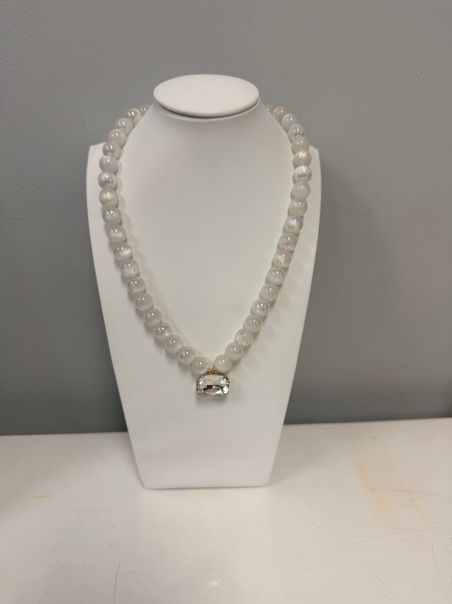 The Pearl Monroe Necklace