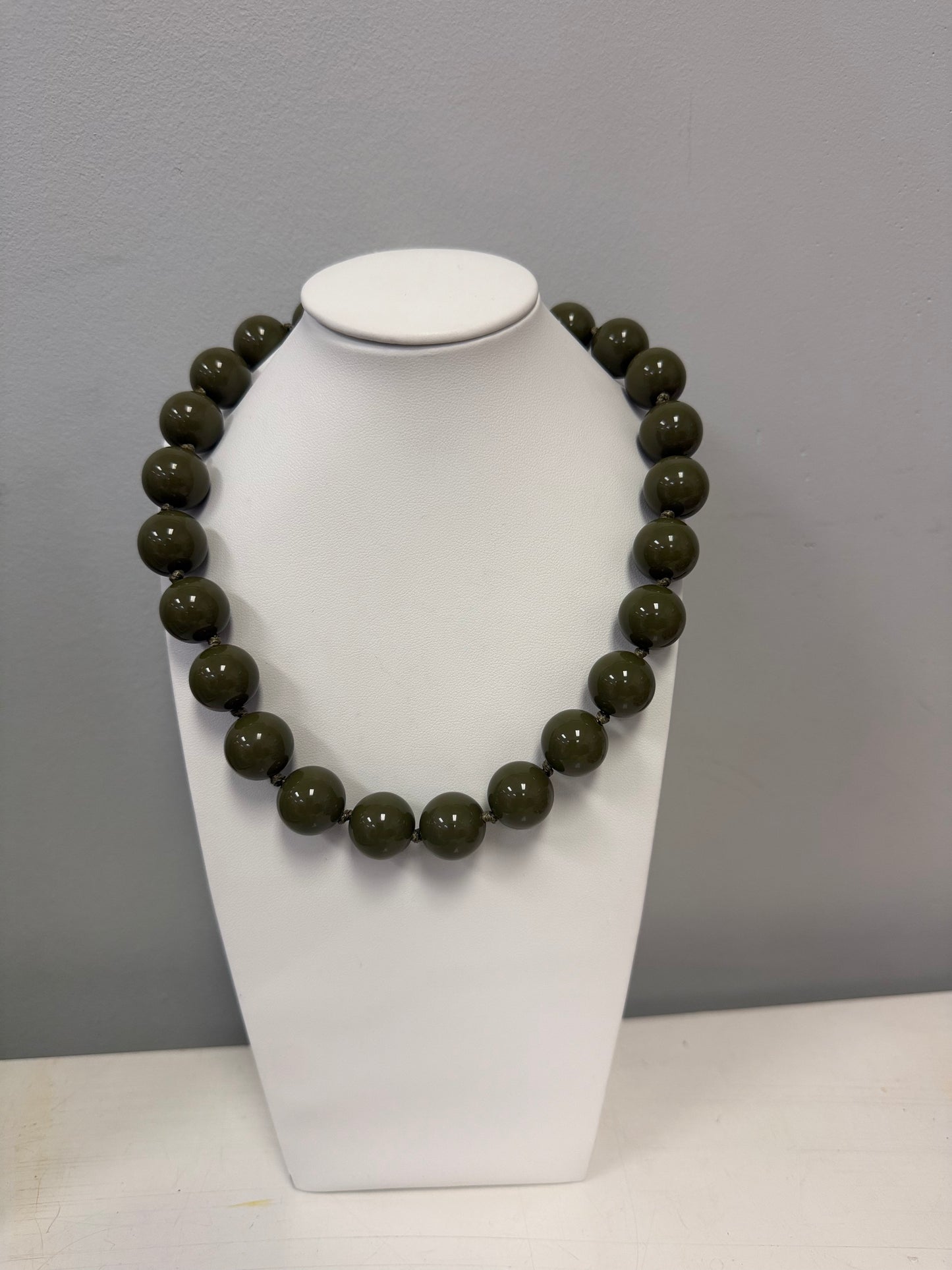 Round Bead Bauble Necklace