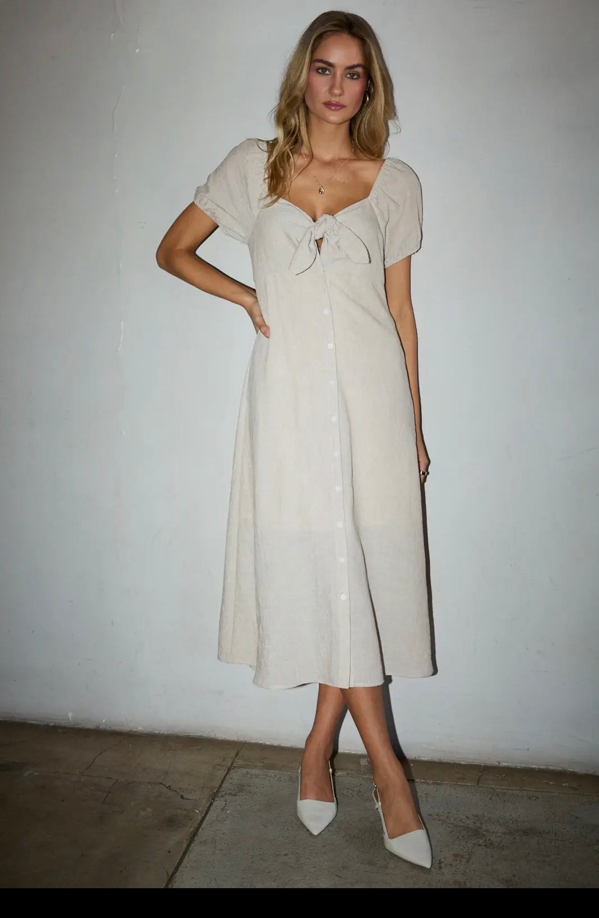 The Lindsey Linen Dress