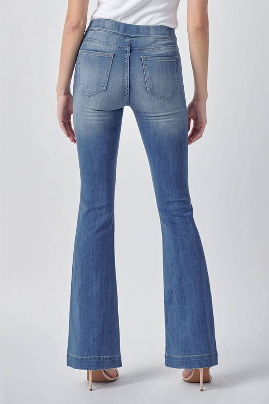 The Max Mid Rise Flare Jegging