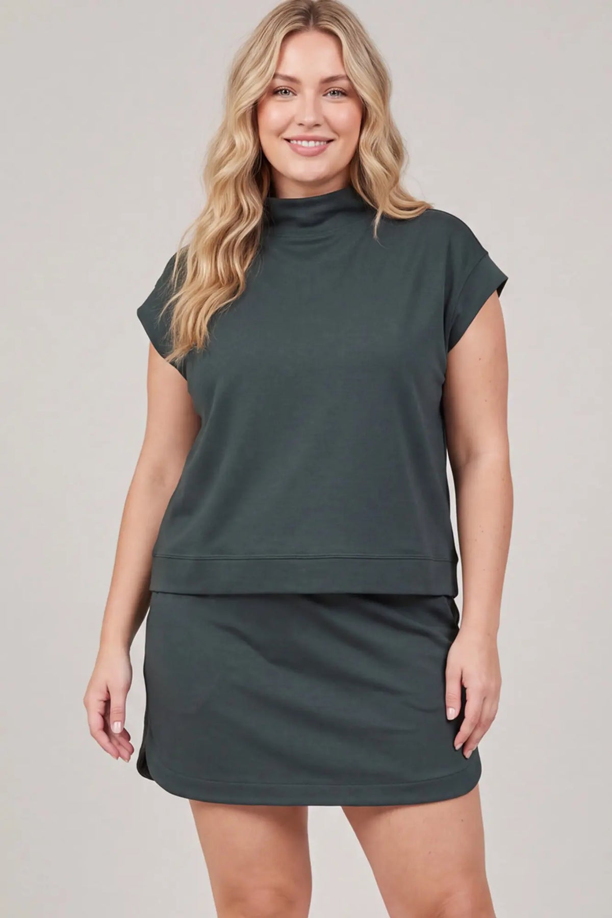 The DeeAnn Set - Curvy